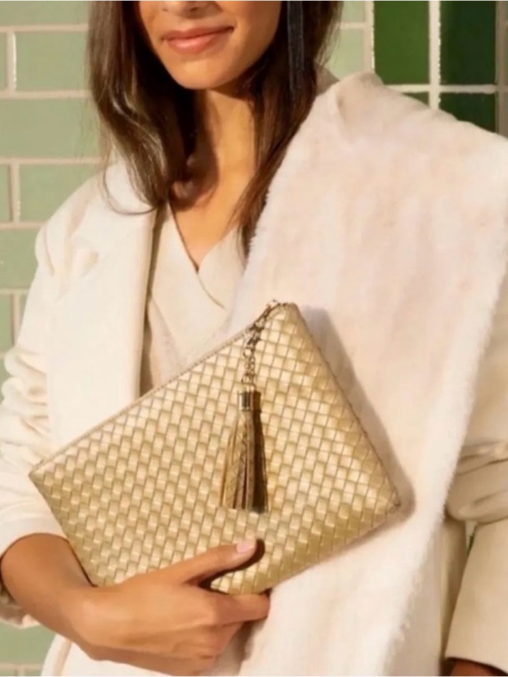 NWT Mimi Woven Metallic Vegan Leather Gold Clutch with Tassel - Picture 4 of 9